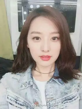 的周兴哲,前晚10点被目击和林心如同父异母的妹妹林艾为共进晚餐