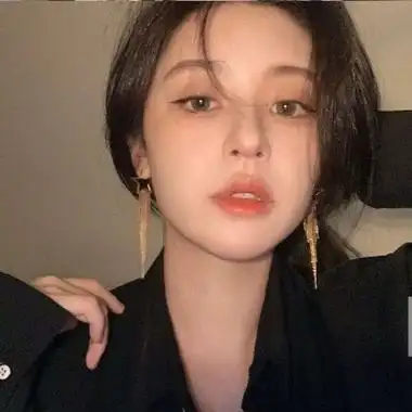 绝佳气质的高级感头像女干净高清图片-女生头像 - 壁纸之家