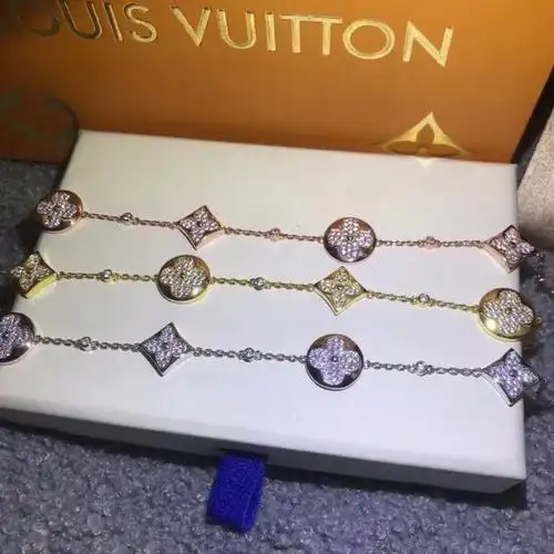 lv五花满钻间钻手链