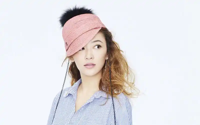 应采儿性感写真图片桌面壁纸