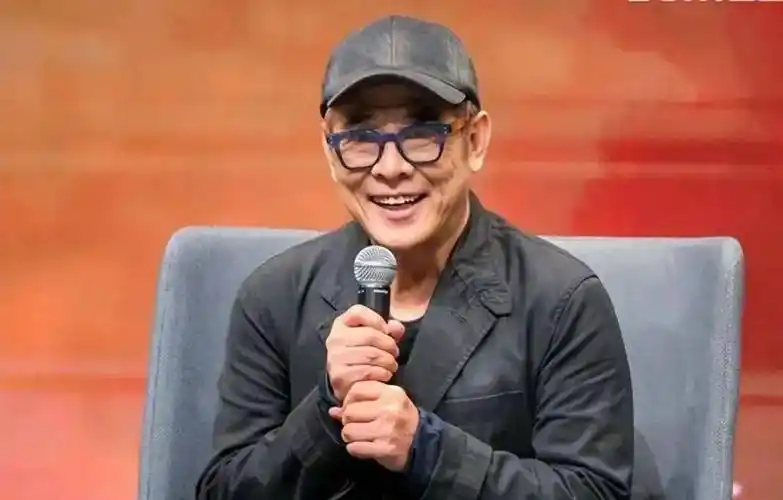 60岁李连杰:晚年受甲亢折磨,已交代后事,国籍成了他最大遗憾_外国人