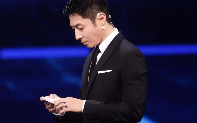 【撒贝宁】第三期未播片段之主持人素养cut(最暖心圆场 最敏锐思维 最