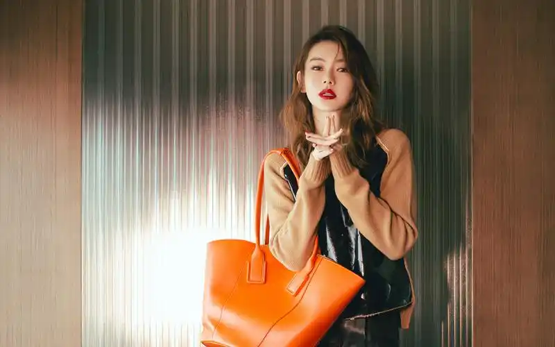 戚薇性感优雅写真桌面壁纸高清大图预览1920x1200_大陆明星下载_美桌