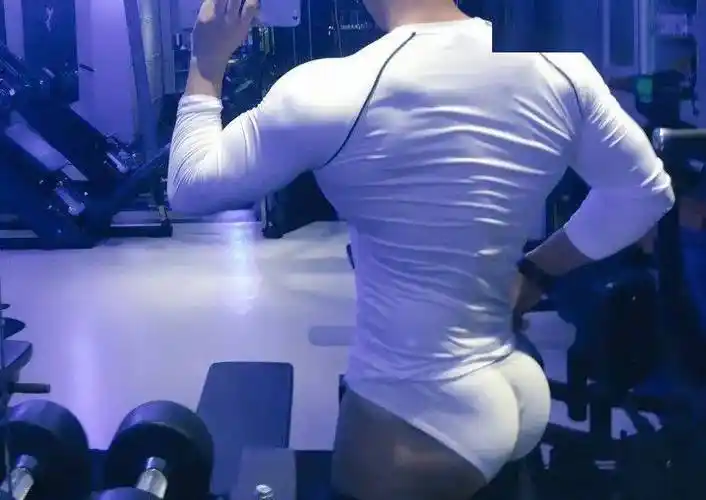 已经不是单纯追求人鱼线马甲线了如今的小哥哥小姐姐们这是一个创建于