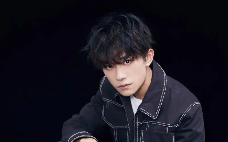 tfboys易烊千玺高清壁纸图片高清大图预览1920x1200_大陆明星下载_美