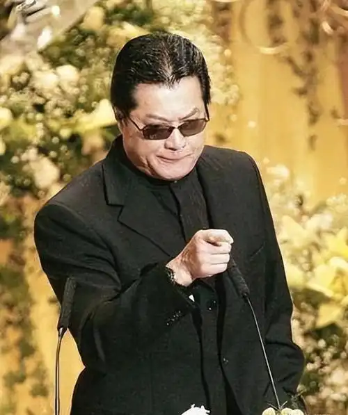 港星中最有"大哥"范的明星只有这五位,"乌鸦"等人还欠火候