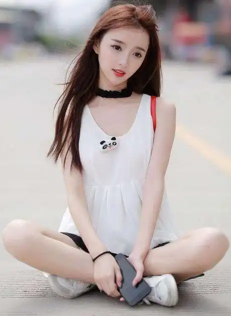 不打扮也漂亮的星座女(图)