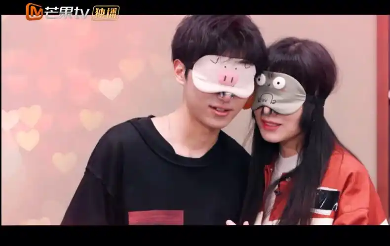 《我们的乐队》热播,云录制总裁回顾点滴,王俊凯壁咚多次提及