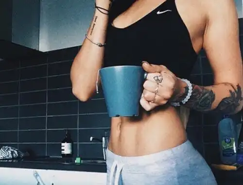 "人鱼线""马甲线" 就靠这一招,坚持就有奇迹!