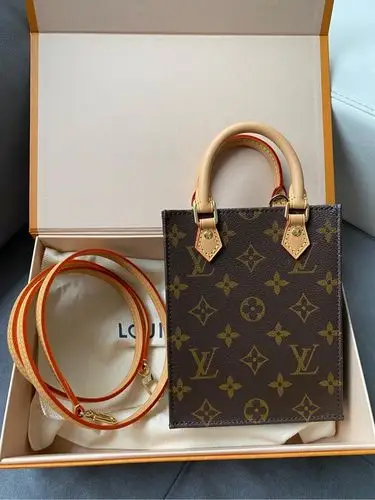 lv路易威登爆款mini tote 琴谱包 可手提单肩/斜挎 现货1个