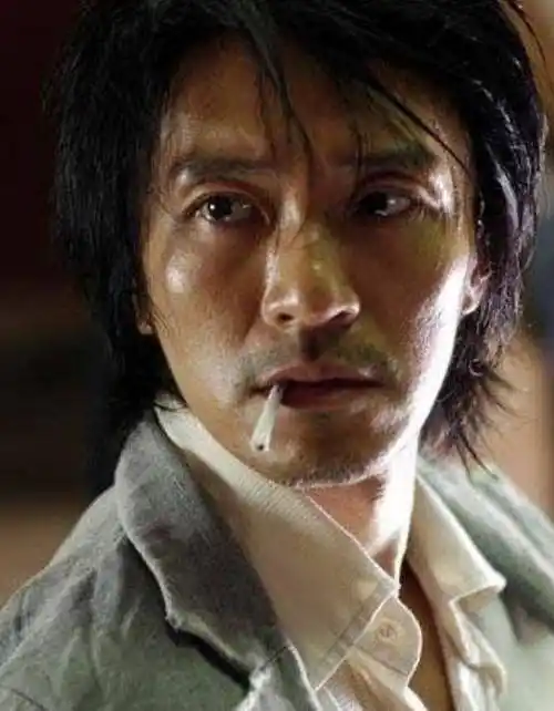 周星驰:孤独的"喜剧大师",用电影纪念失去的爱情,58岁单身