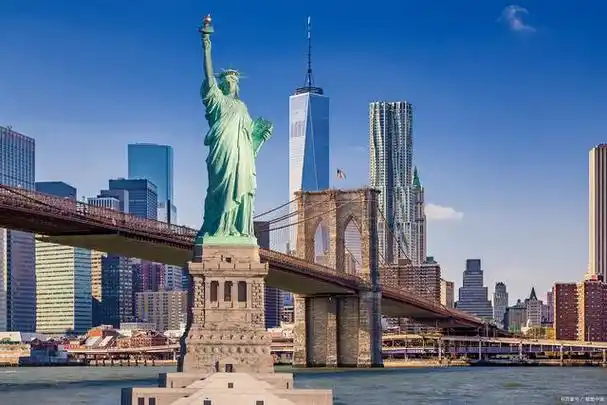 作为美国的文化中心和经济中心之一,纽约拥有众多的旅游景点,让人流连