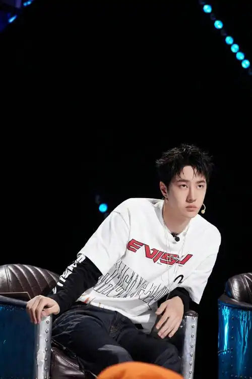 王一博这就是街舞5队长最新剧照##这就是街舞5