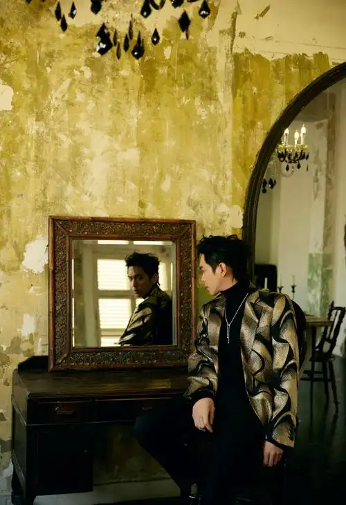 2023#微博视界大会#暨微光盛典,一会儿见!@张若昀