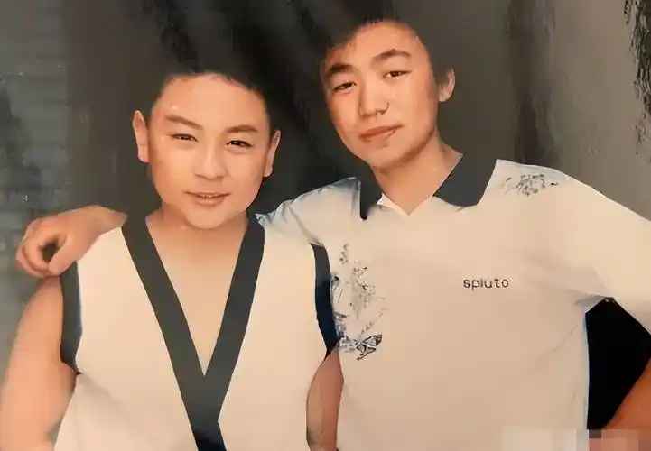 释小龙为什么能和洪金宝平起平坐?