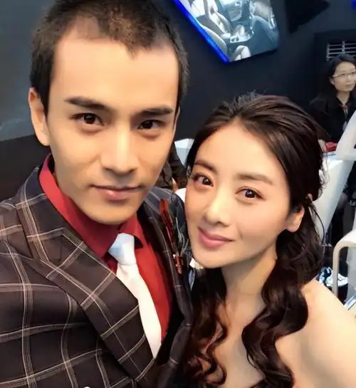 回顾经超:娶大6岁二婚女星,婚后靠妻子养活,如今夫妻恩爱