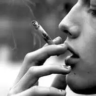 欧美颓废男生头像 黑白伤感抽烟头像