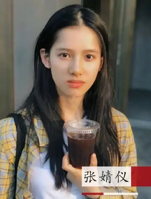 娱乐圈新晋mini小小小花既有00后谋女郎还有肖战前女友