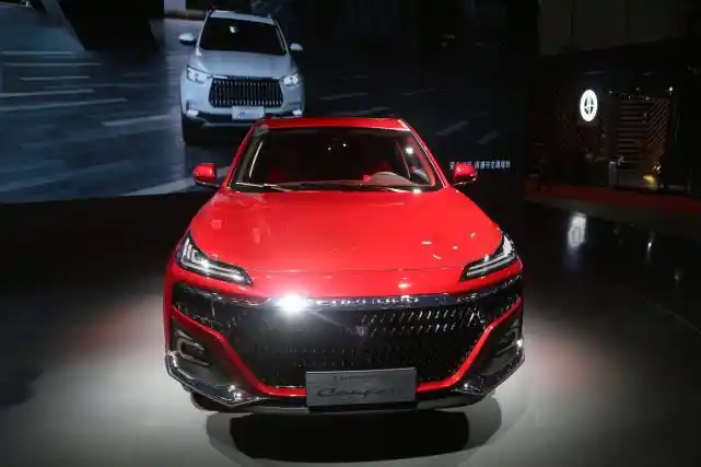 猎豹汽车coupe车头采用了猎豹最新的品牌logo