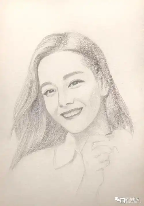 人像素描:迪丽热巴