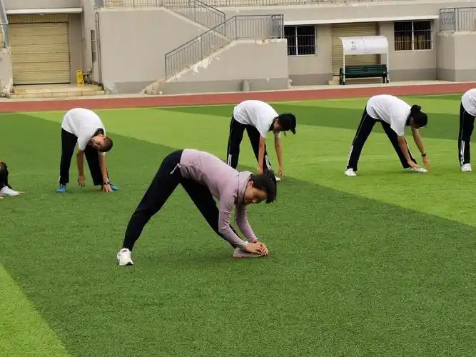 课堂展风采,研讨促成长——记开远市初中城区体育片区教研活动