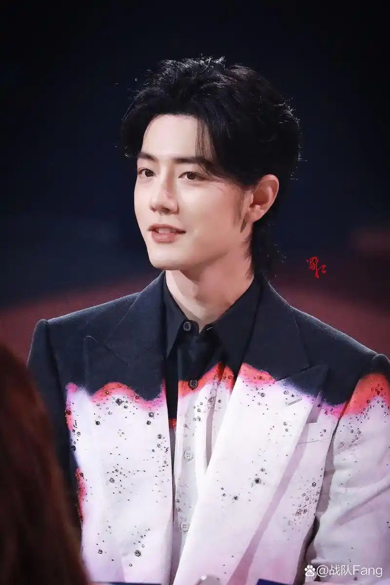 肖战时影#94#肖战肖春生# 肖战好帅  肖战又高又帅 肖战最棒  肖战