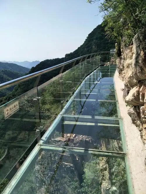 蓟州九山顶玻璃栈道