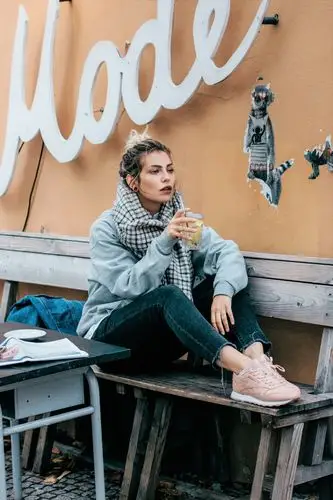 masha sedgwick 时尚博主 搭配 欧美 街拍 英伦 秋冬 休闲