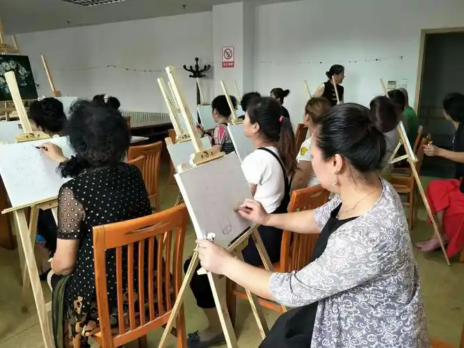 行政中心老年大学油画班