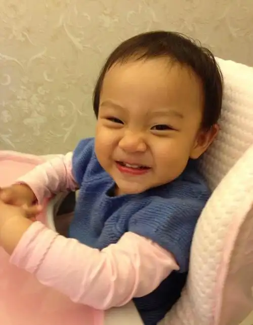 6岁甜馨近照(7岁甜馨整容式长开)(1)