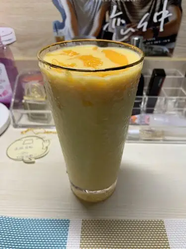 是柳青不是柳红做的芒果牛奶