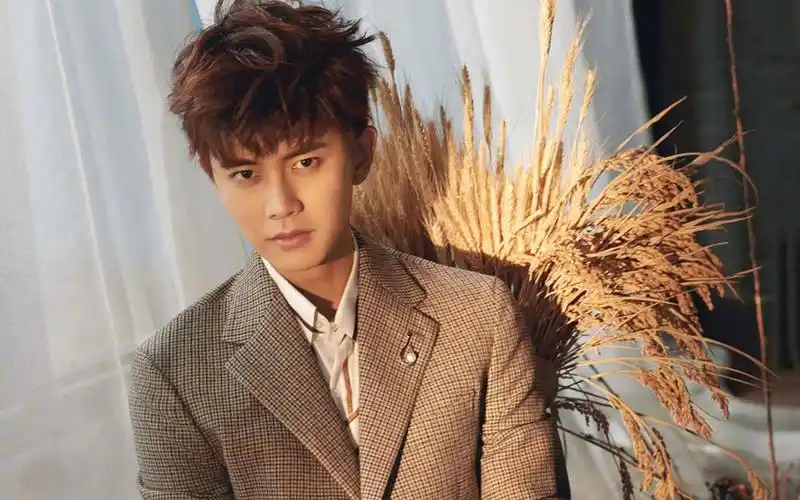 任嘉伦魅力写真图片桌面壁纸