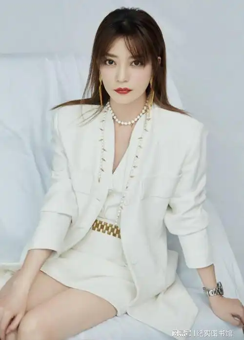 顶风作案野心炸裂的赵薇,罪行不止"亲日",如今现状.