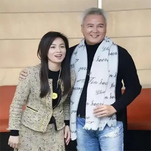 张庭,之前曾坚决表示这辈子都不会嫁给林瑞阳,但最终却成为了他的新娘