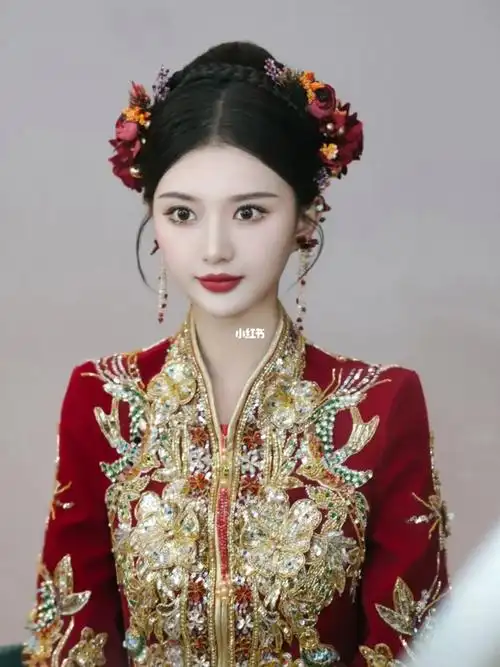 简单的手法打造 实用的秀禾造型快来get√787878#宿州婚纱跟妆