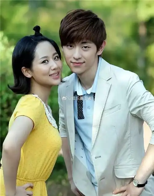 909090902013年杨紫和邓伦合作的第一部剧《花非花,雾非雾》