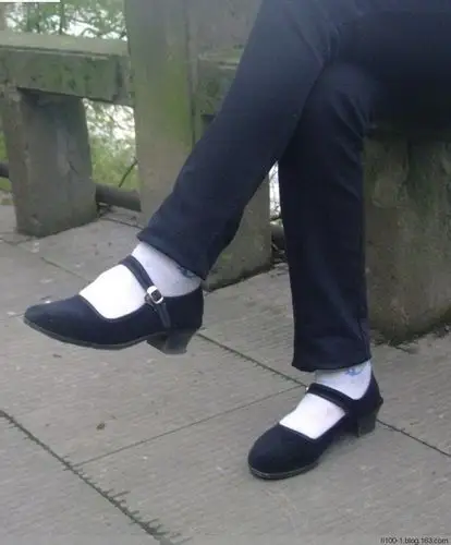 【布鞋情怀】布鞋美足诱惑(配牛仔裤)(128p)