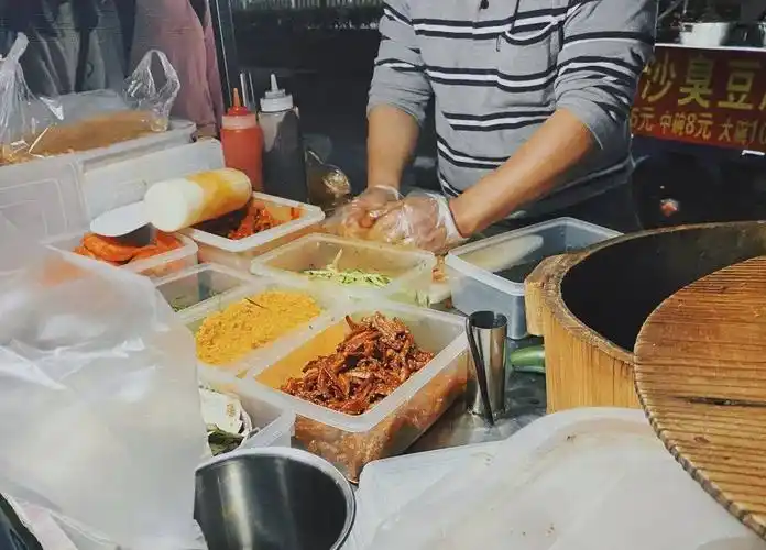 台湾饭团 -当小编还是罗定学子的时候,最让我期待上学时光的不是