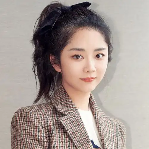 谭松韵vs赵露思她们的少女感有什么不同