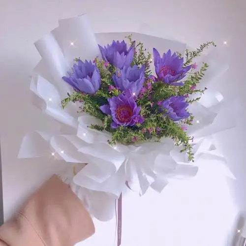 包一束送给女儿的花花