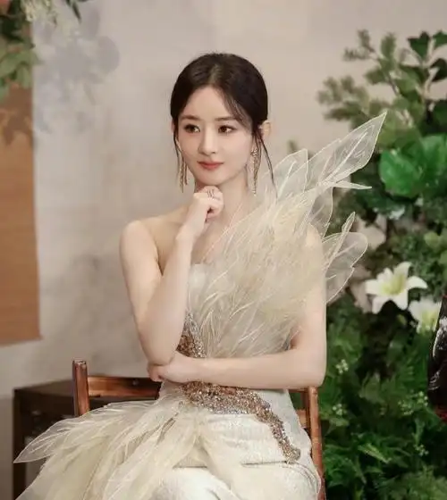 赵丽颖的面部折叠度##赵丽颖最新怼脸照