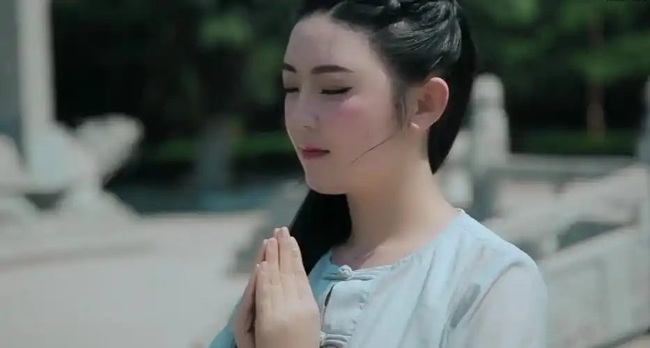 佛珠转呀转任妙音