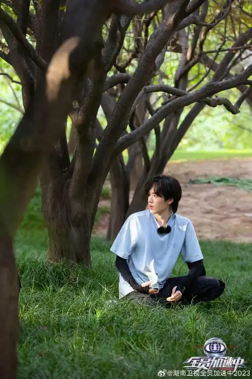 宋亚轩热心小宋来了