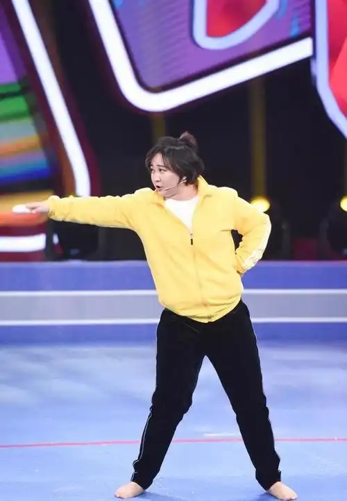 震撼!贾玲最新照片流出,体重反弹,被网友们被质疑:不敢相信