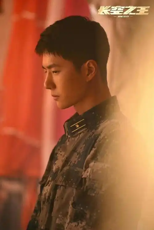 恭喜一博领衔主演的电影《长空之王》五一档档期冠军!