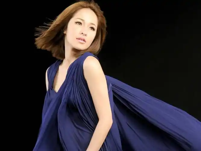 萧亚轩壁纸-美女壁纸-高清美女图片-第11图-娟娟壁纸