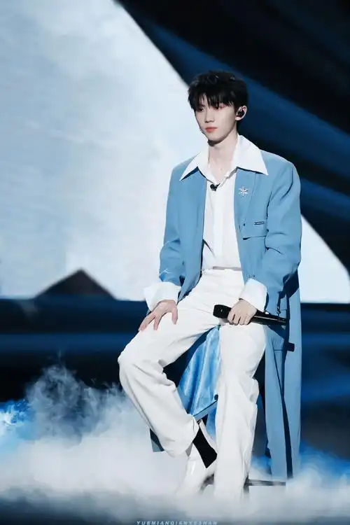 马嘉祺我们的歌最新舞台照##马嘉祺我们的歌