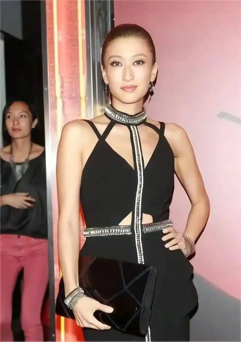 谢婷婷惊艳高清图片 - 抖音