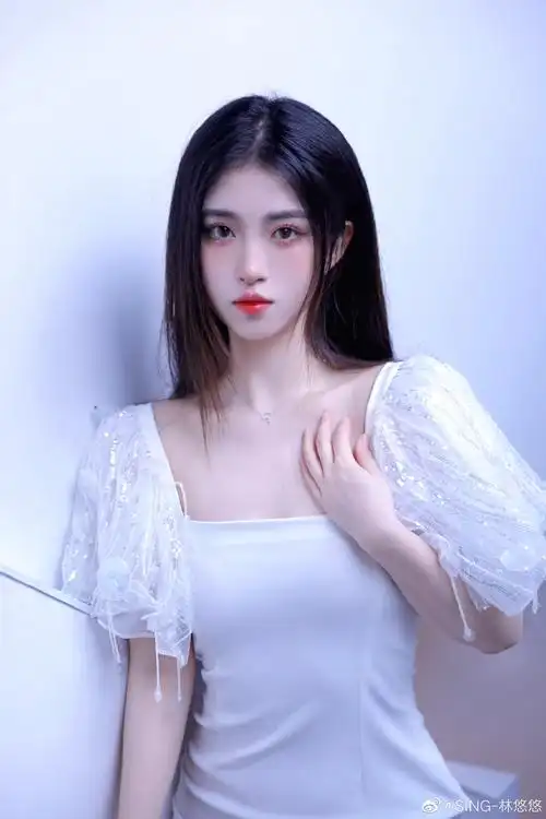 林嘉慧超话#爱豆v力量#希望你继续兴致盎然与世界交手