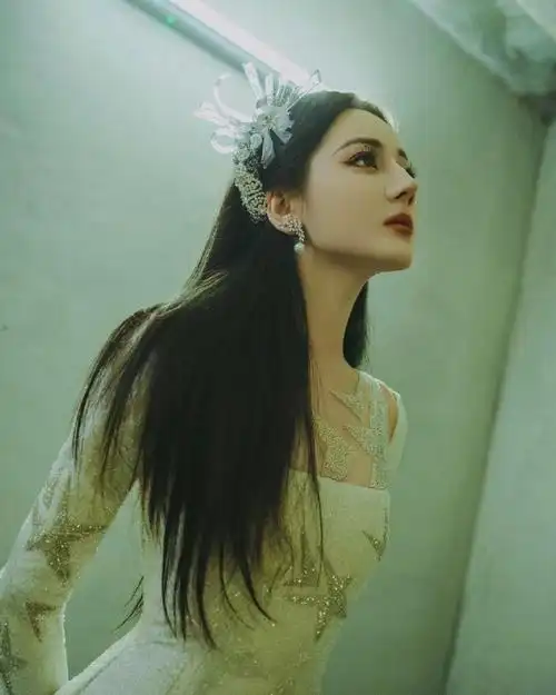 迪丽热巴红毯迷路##闵塔鲨